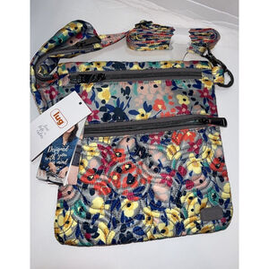 Lug Skipper SE Crossbody Bag Wildflower Travel Zippers Resort NWT